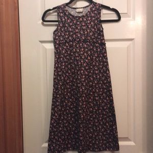 Kathy, girls dress size 6